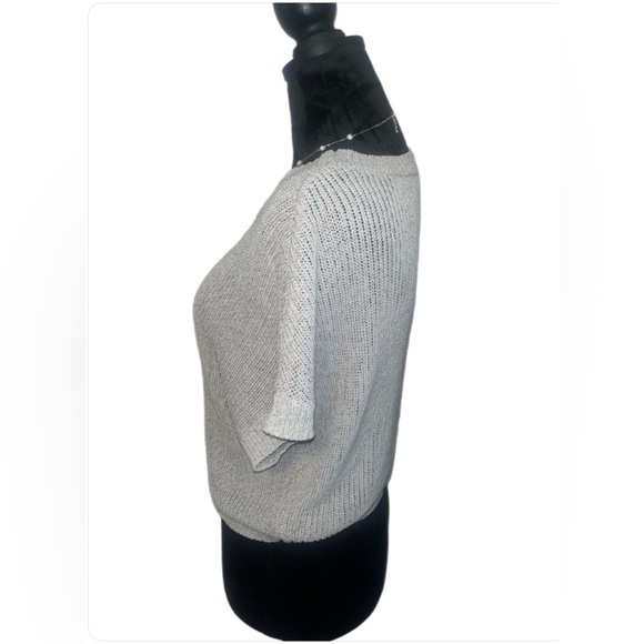 EUC Vince light Gray Crew Neck Sweater- Extra Small - Picture 2 of 6